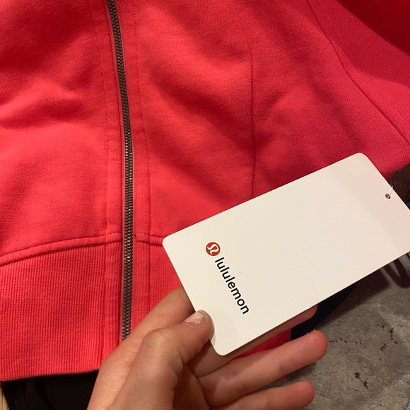 LULULEMON Women's Pink Zip-Up Hoodie - Picture 7 of 8